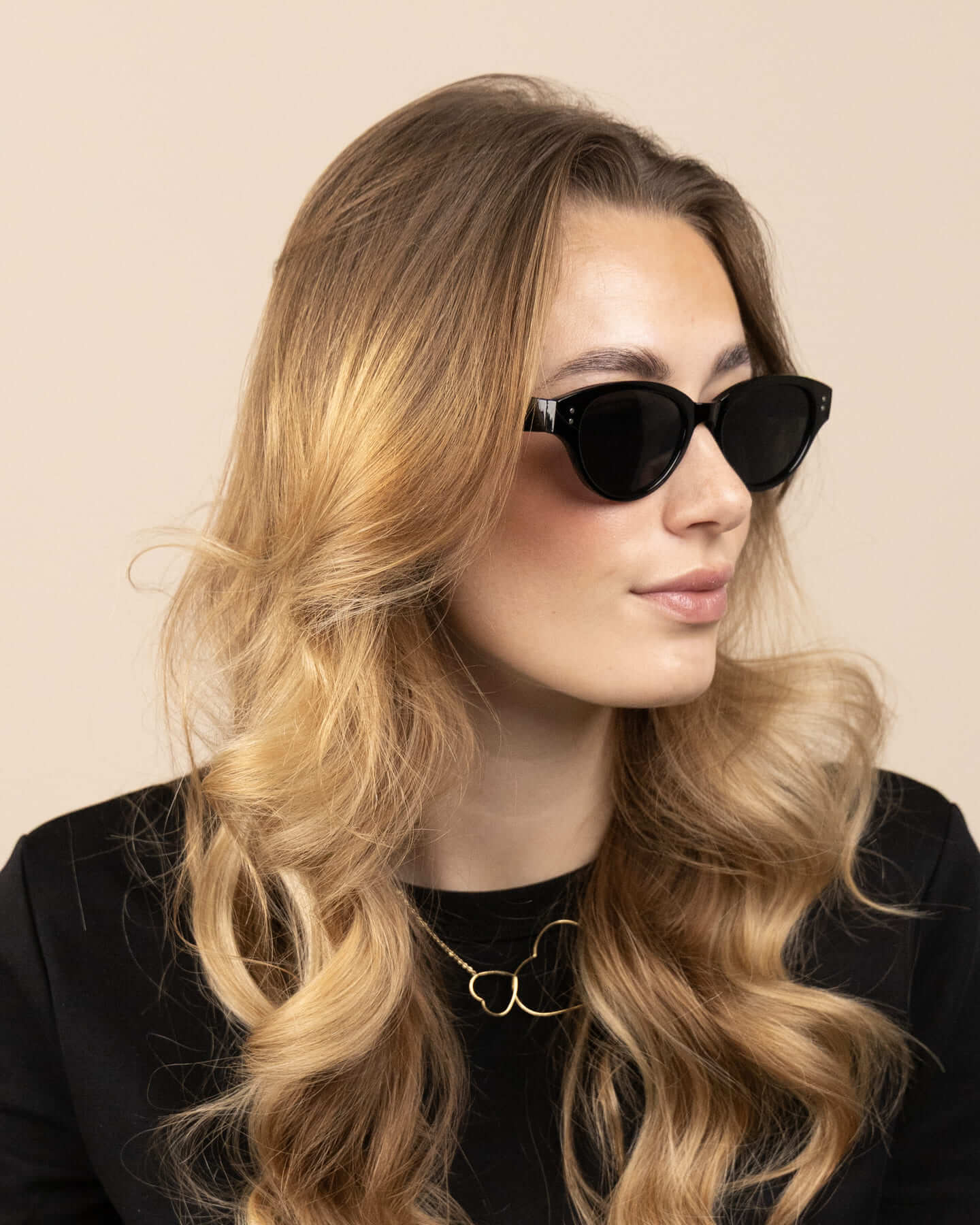 Lunettes de Soleil Oozoo Noire UV400 SG007-BK - PRECIOVS