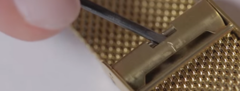 Comment ajuster son bracelet de montre mesh (mailles milanaises)?