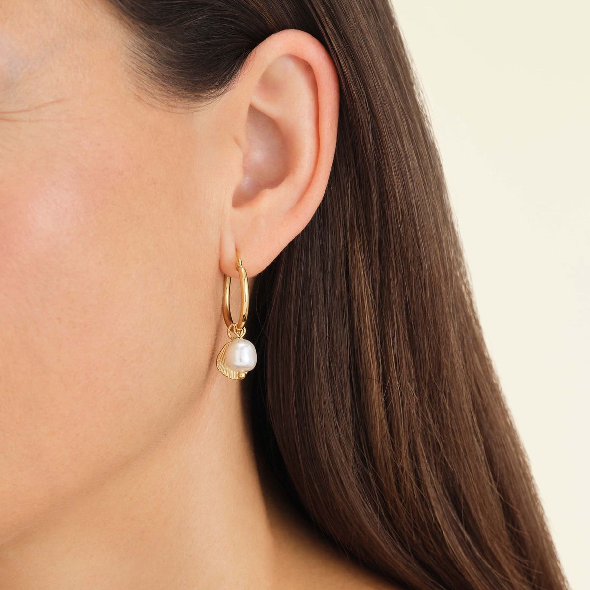 Boucles d'oreilles Rosefield Anneaux Coquillage et Perle J173