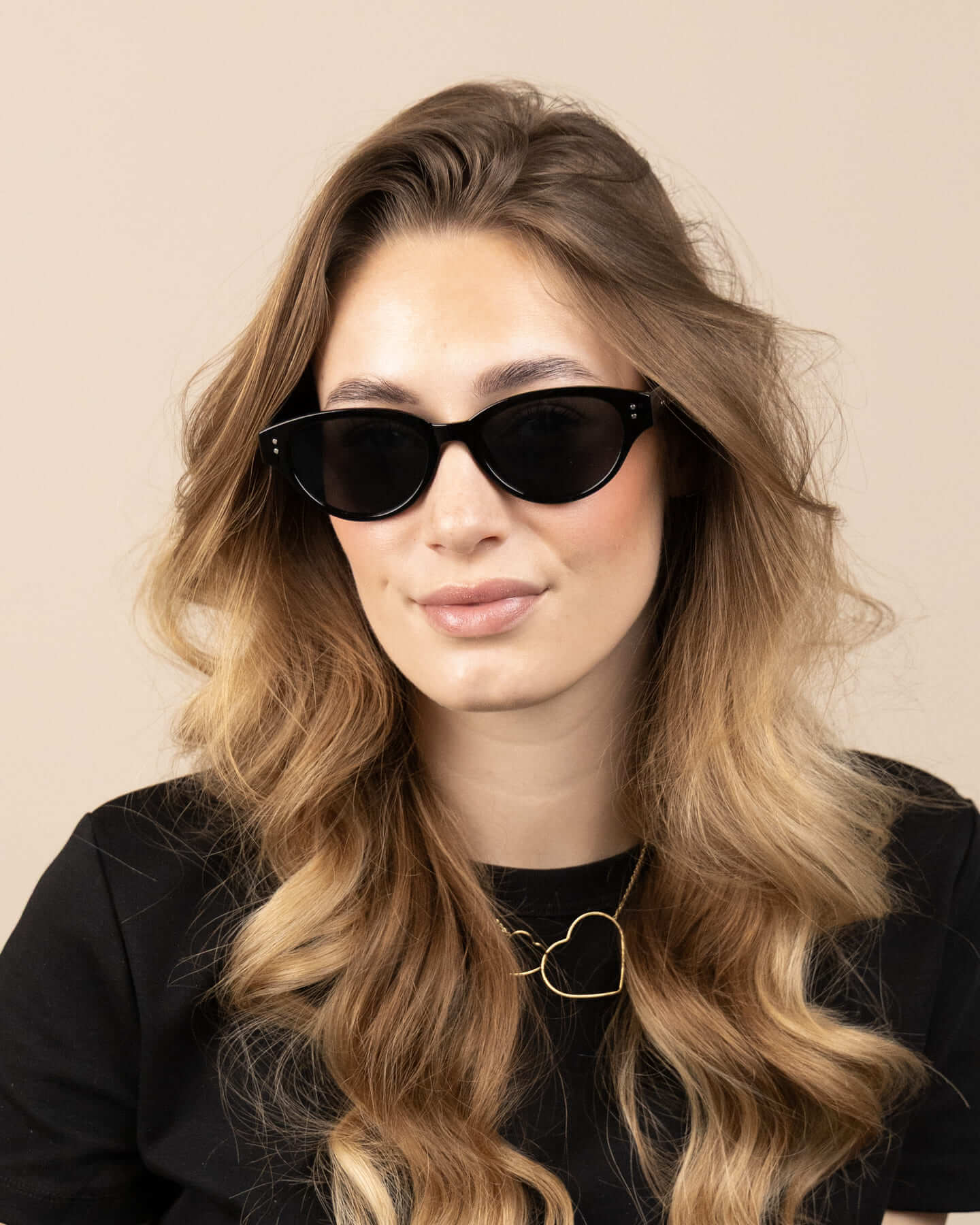 Lunettes de Soleil Oozoo Noire UV400 SG007-BK - PRECIOVS