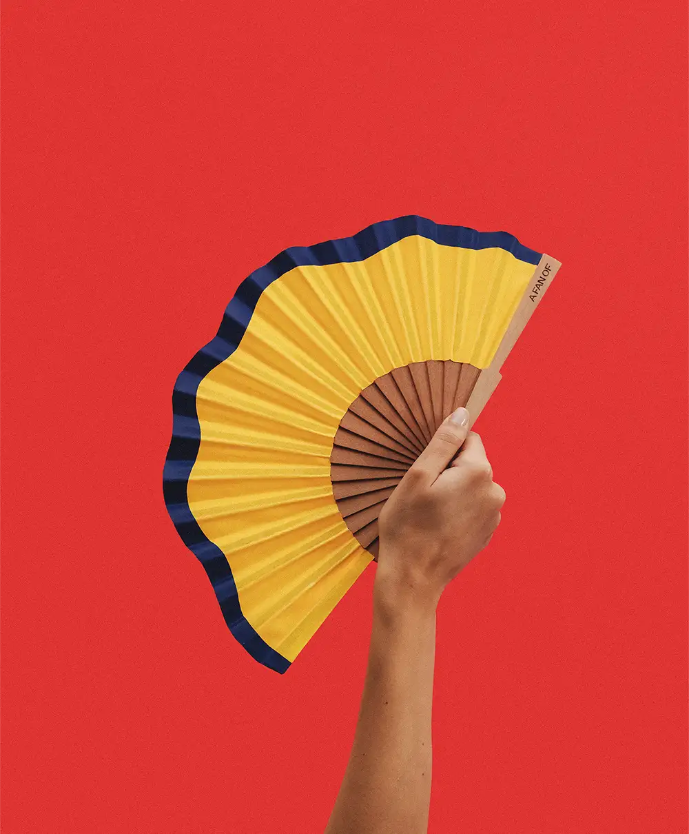 Éventail artisanal mini A Fan Of Fluid Shapes - PRECIOVS