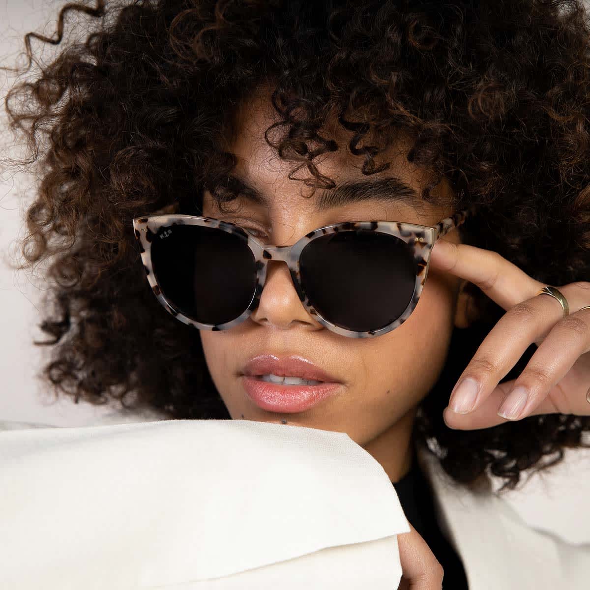 Lunettes de Soleil Kapten & Son Manhattan Sand Tortoise Black - PRECIOVS