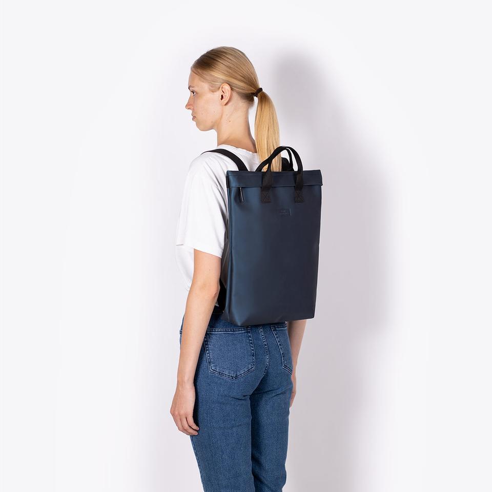 Sac à dos Ucon Acrobatics Till Metallic Series Dark Navy - PRECIOVS