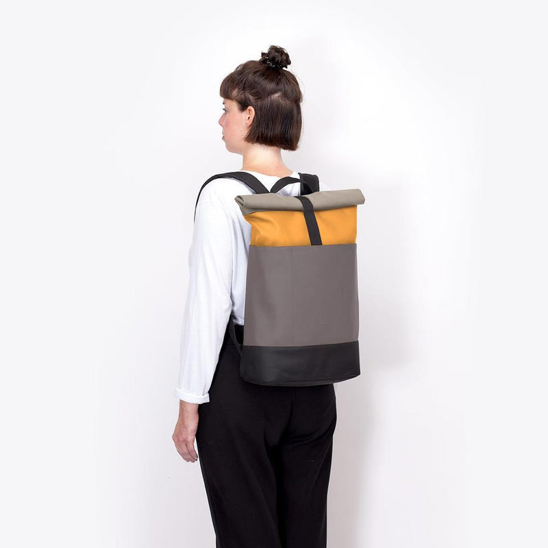 Sac à dos Ucon Acrobatics Hajo Medium Lotus Series Honey Mustard Grey - PRECIOVS